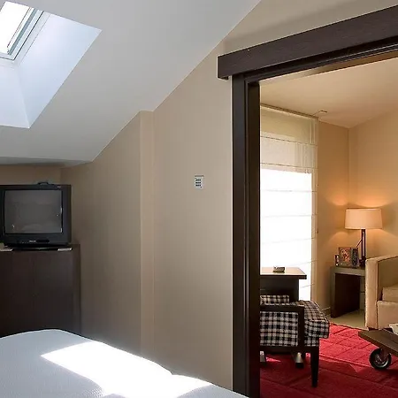 Nh Ciudad De Hotel 3*