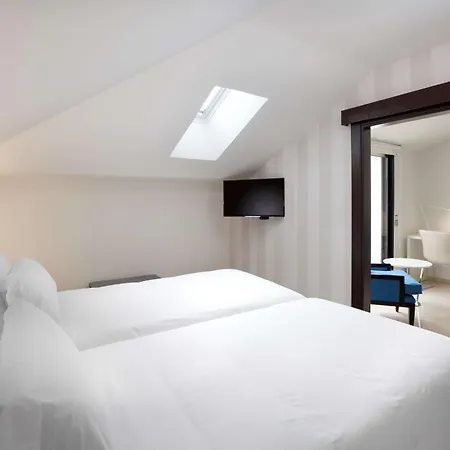 Nh Ciudad De Hotel