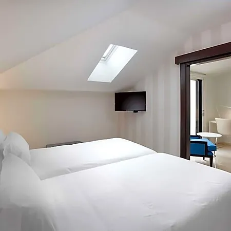 Hotel Nh Ciudad De 3*