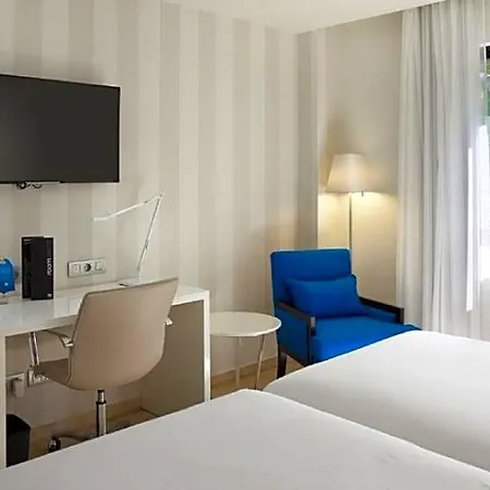 Nh Ciudad De Hotel 3*