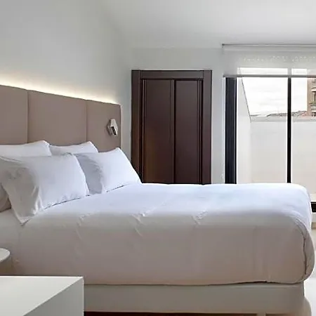 Nh Ciudad De 3*
