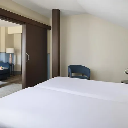 Nh Ciudad De Hotel