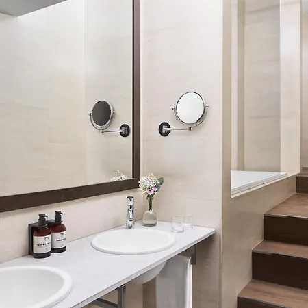 Hotel Nh Ciudad De 3*