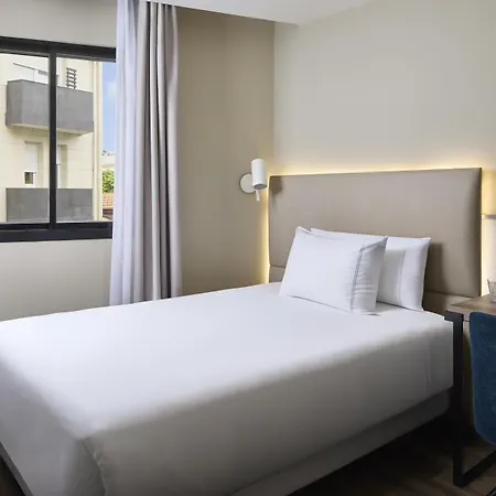 Nh Ciudad De 3*