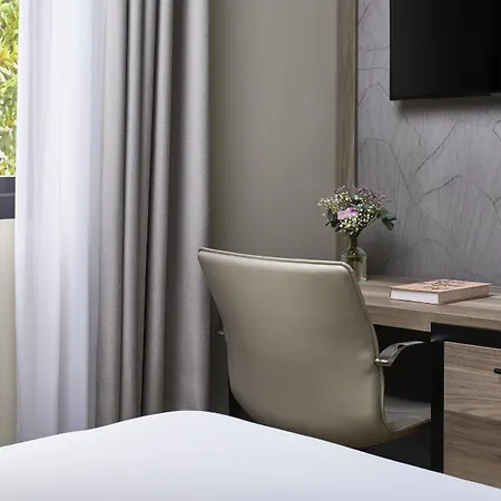 Hotel Nh Ciudad De 3*