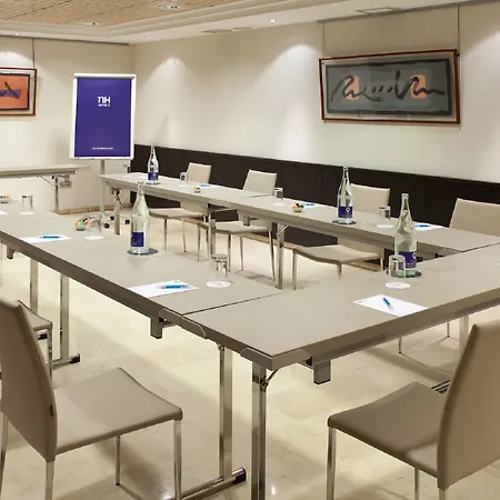 Hotel Nh Ciudad De 3*