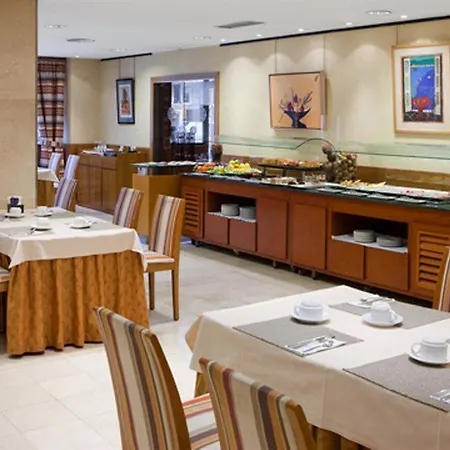 Nh Ciudad De Hotel 3*