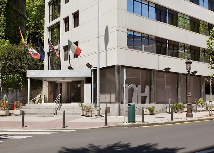 Nh Ciudad De Hotel 3*