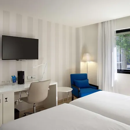 Nh Ciudad De 3* Σανταντέρ