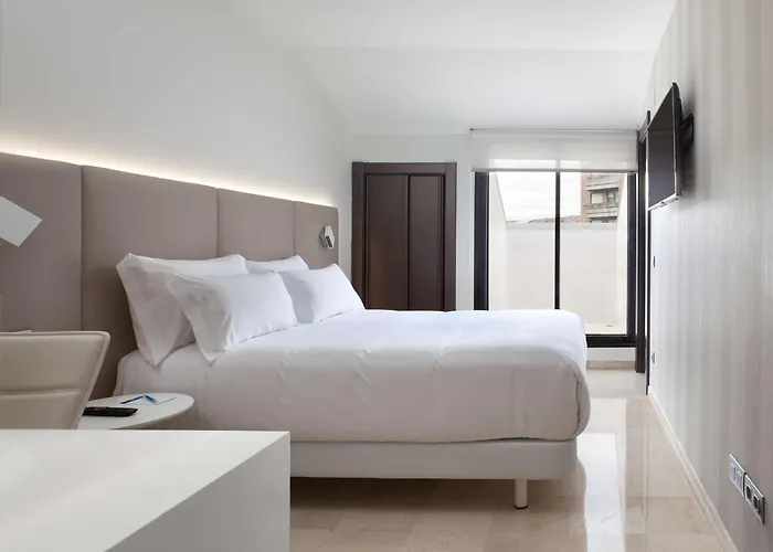 Nh Ciudad De Hotel